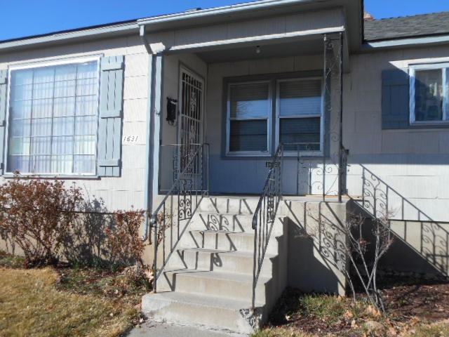 1631 Watt St - Photo 2 of 21