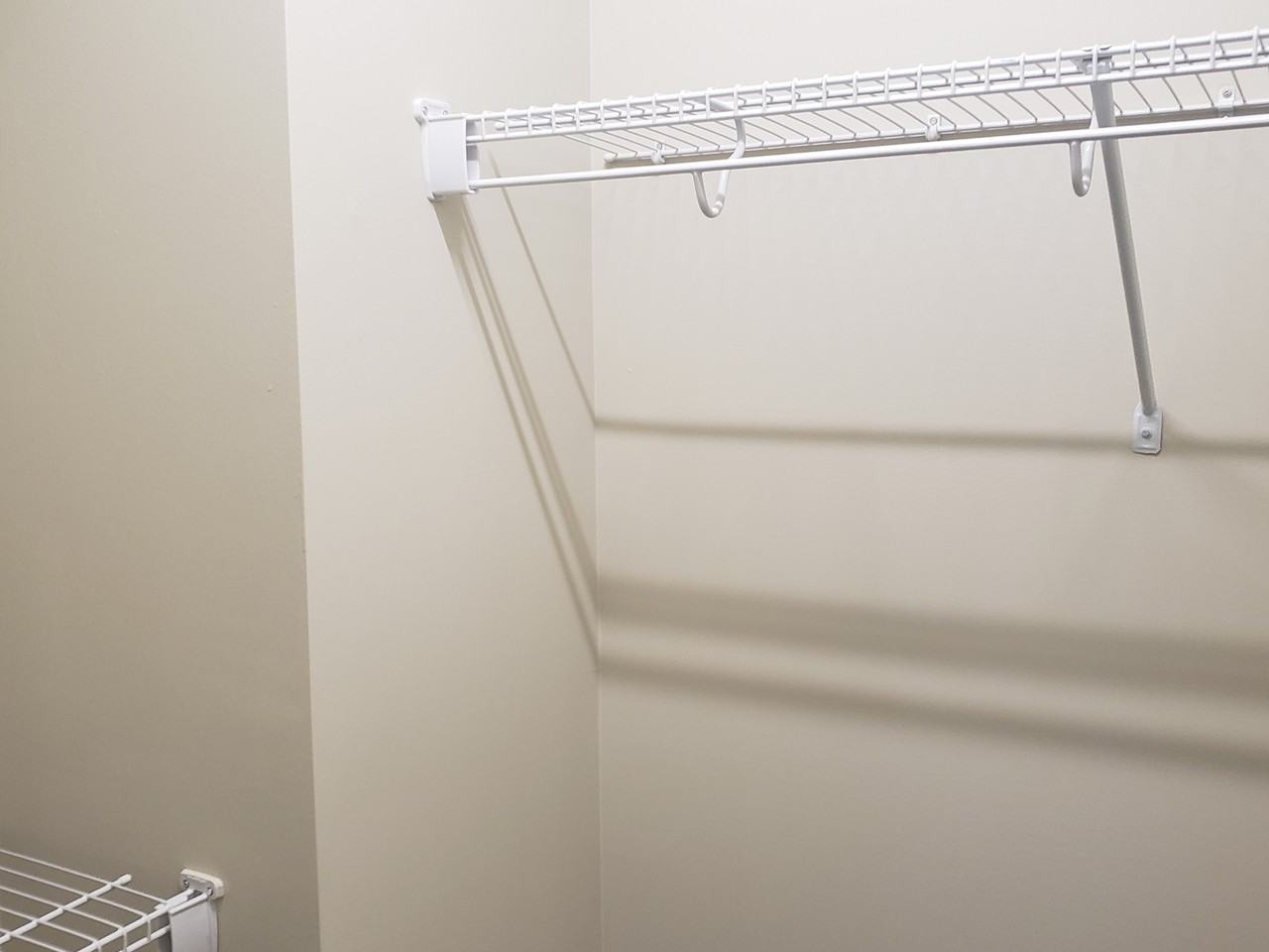 411 Whitehall Ct - Photo 7 of 16