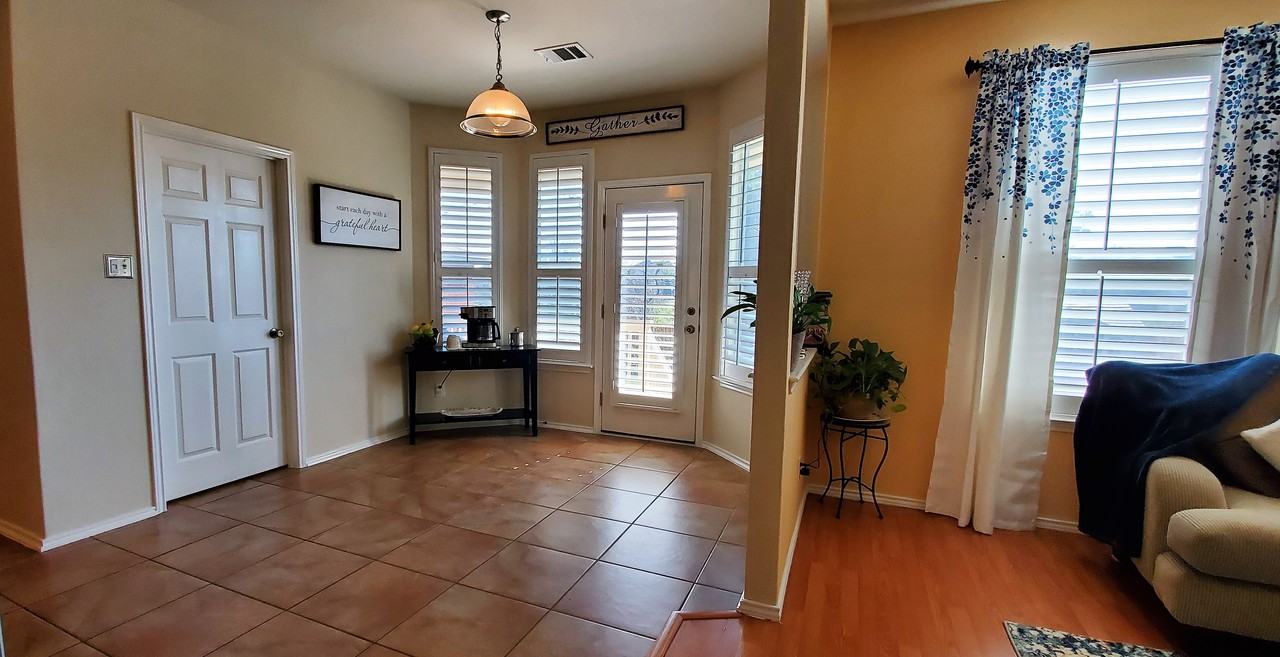 6202 Kimble Ml - Photo 5 of 25