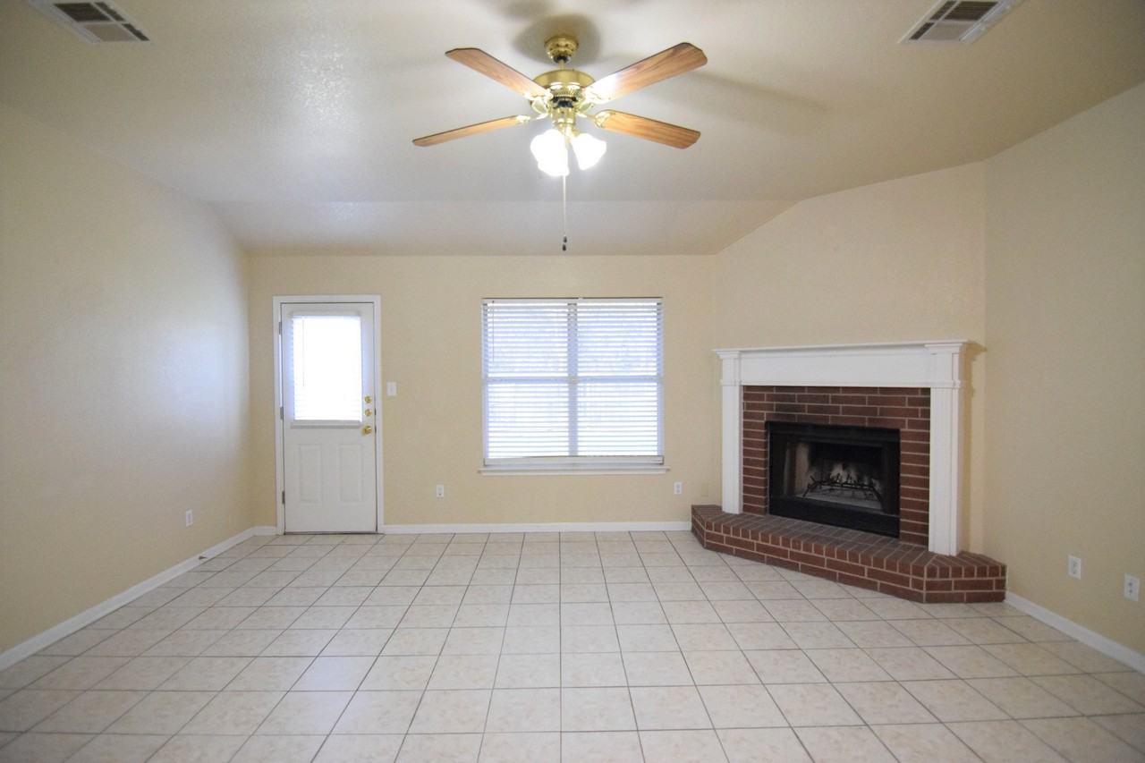 4 Buttercup Loop - Photo 5 of 18