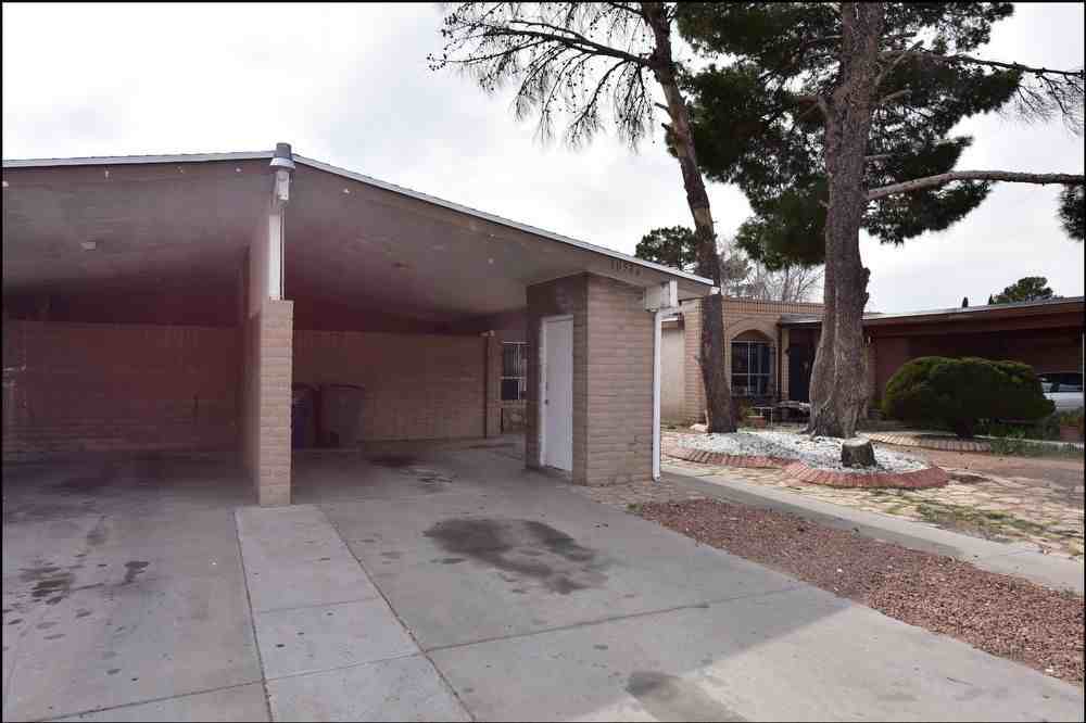 10586 Kinross Avenue - Photo 2 of 38