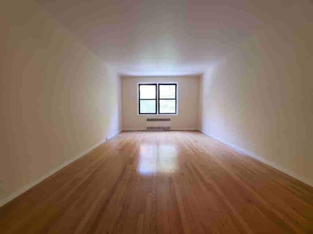 9830 98-30 67th Ave. #J2