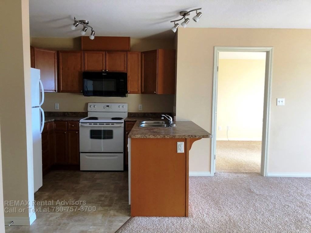 #307 4903 47 Ave - Photo 3 of 12