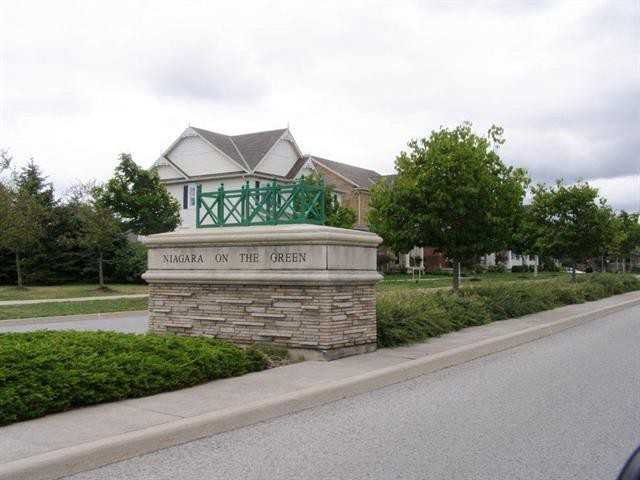 28 Niagara On The Green - Photo 2 of 16