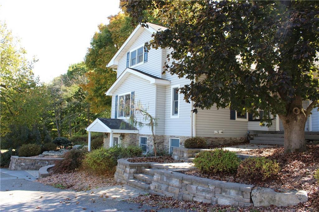 338 Brittany Terrace - Photo 2 of 23