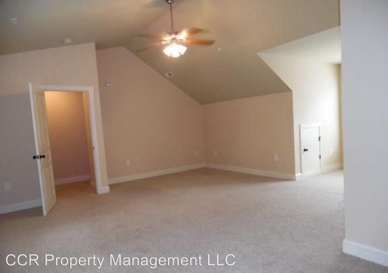 3344 Starboard Way - Photo 2 of 10