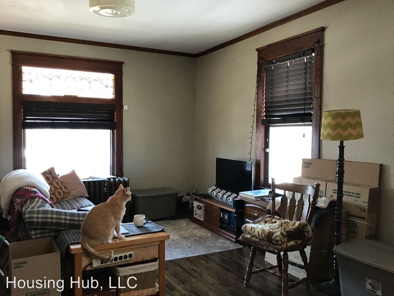 733 Charles Ave #1 - Photo 3 of 14