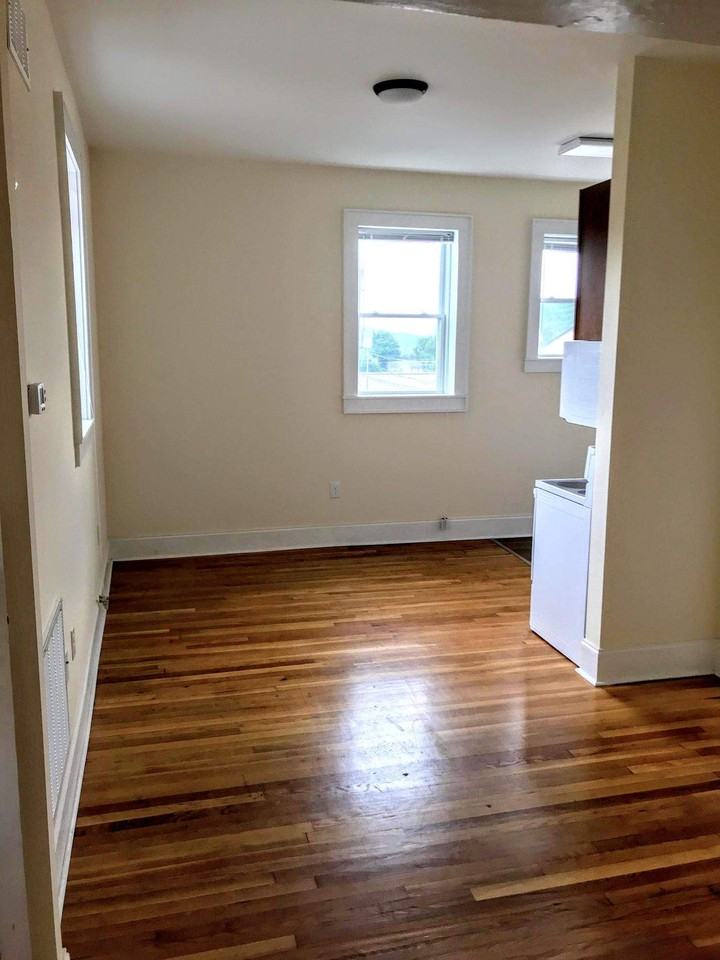 Almeda Historic Apartments - Photo 3 of 5