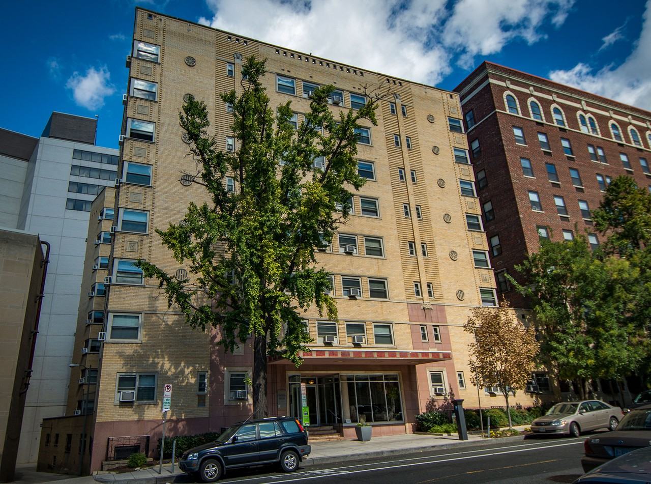 Capital Plaza Apartments - Photo 7 of 24