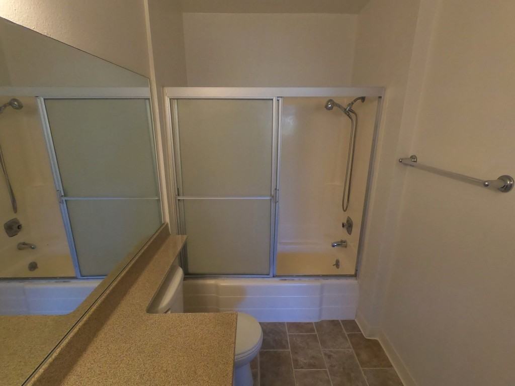 Magnolia Blvd. & Columbus Ave. - Photo 3 of 37