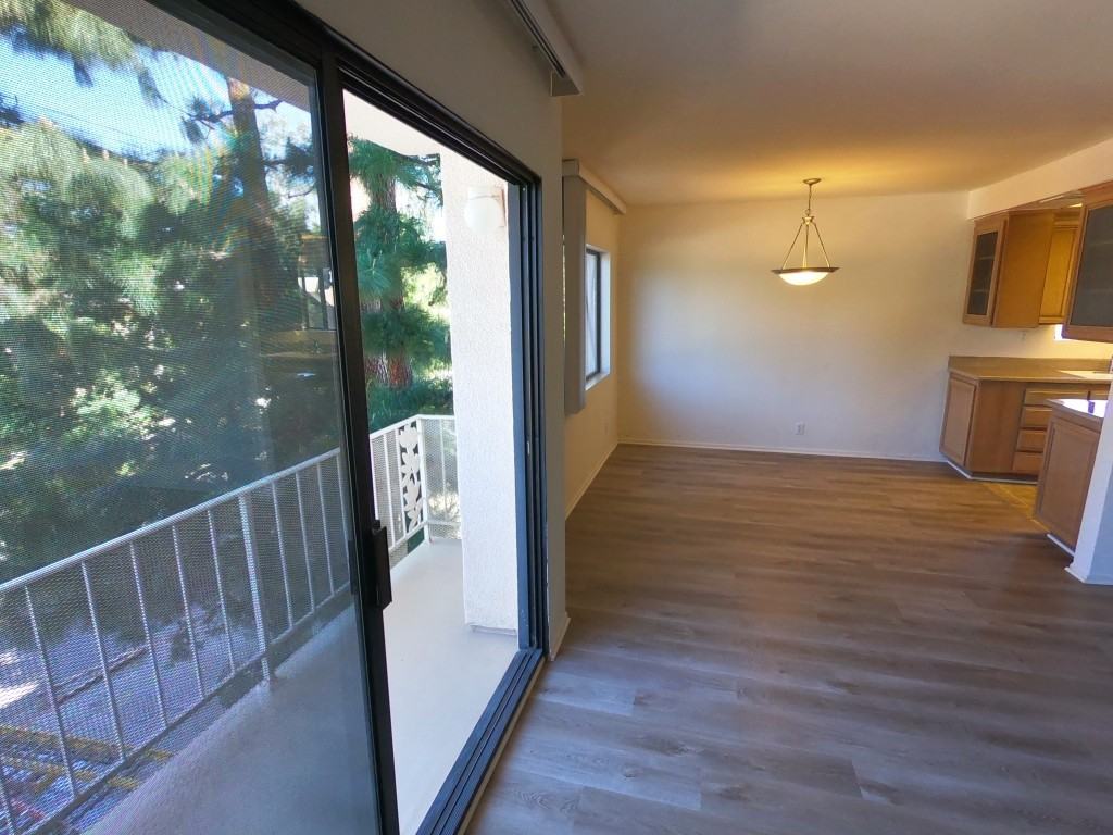 Magnolia Blvd. & Columbus Ave. - Photo 5 of 37