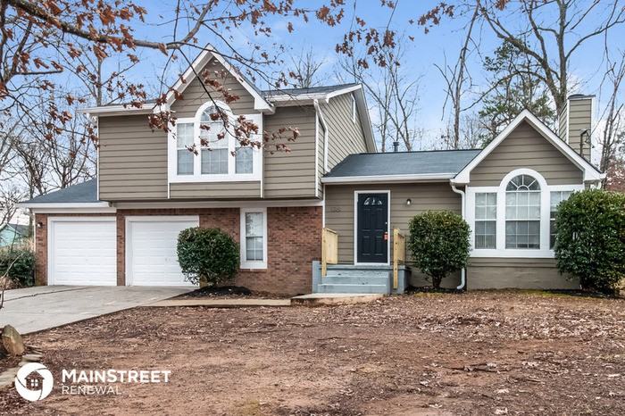 1361 Wrens Court - Photo 2 of 15
