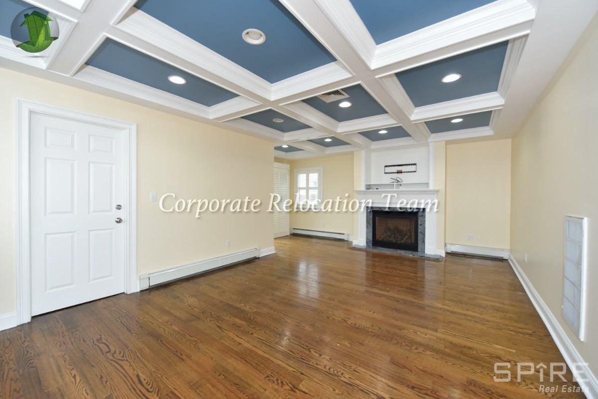 9615 165th Ave #1 - Photo 2 of 20