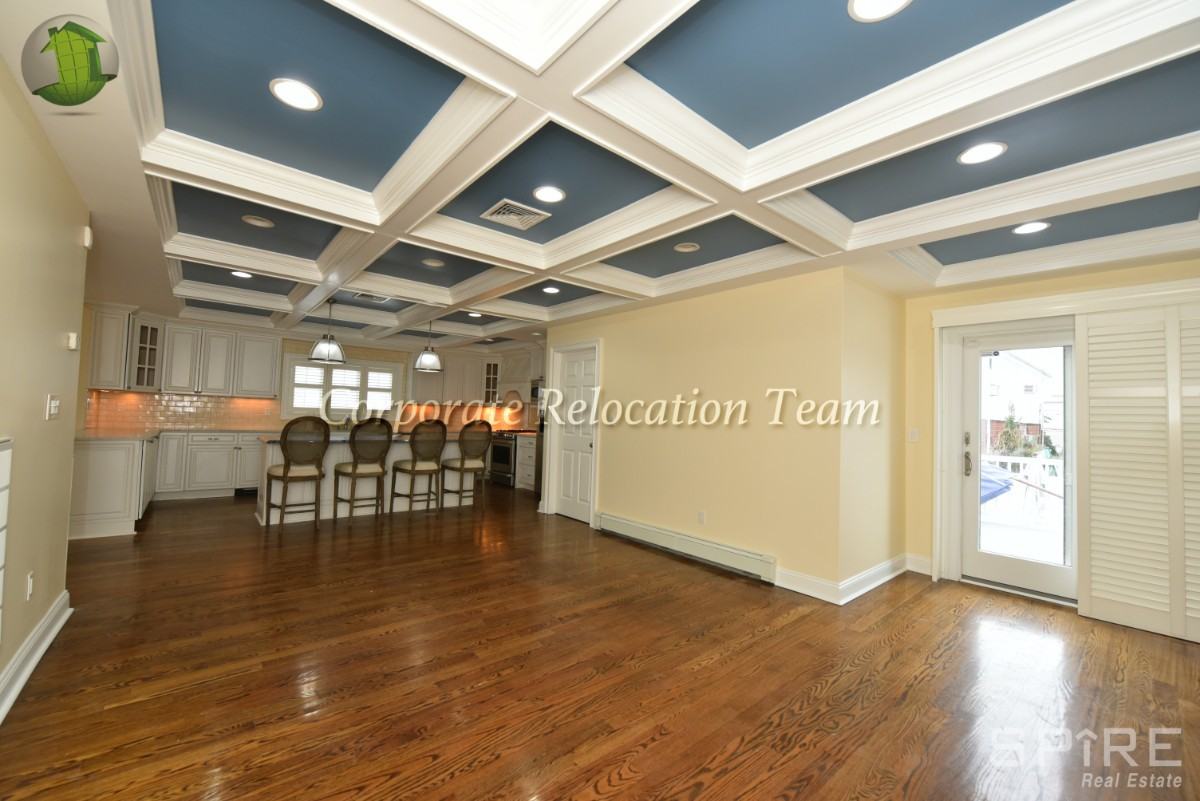 9615 165th Ave #1 - Photo 3 of 20