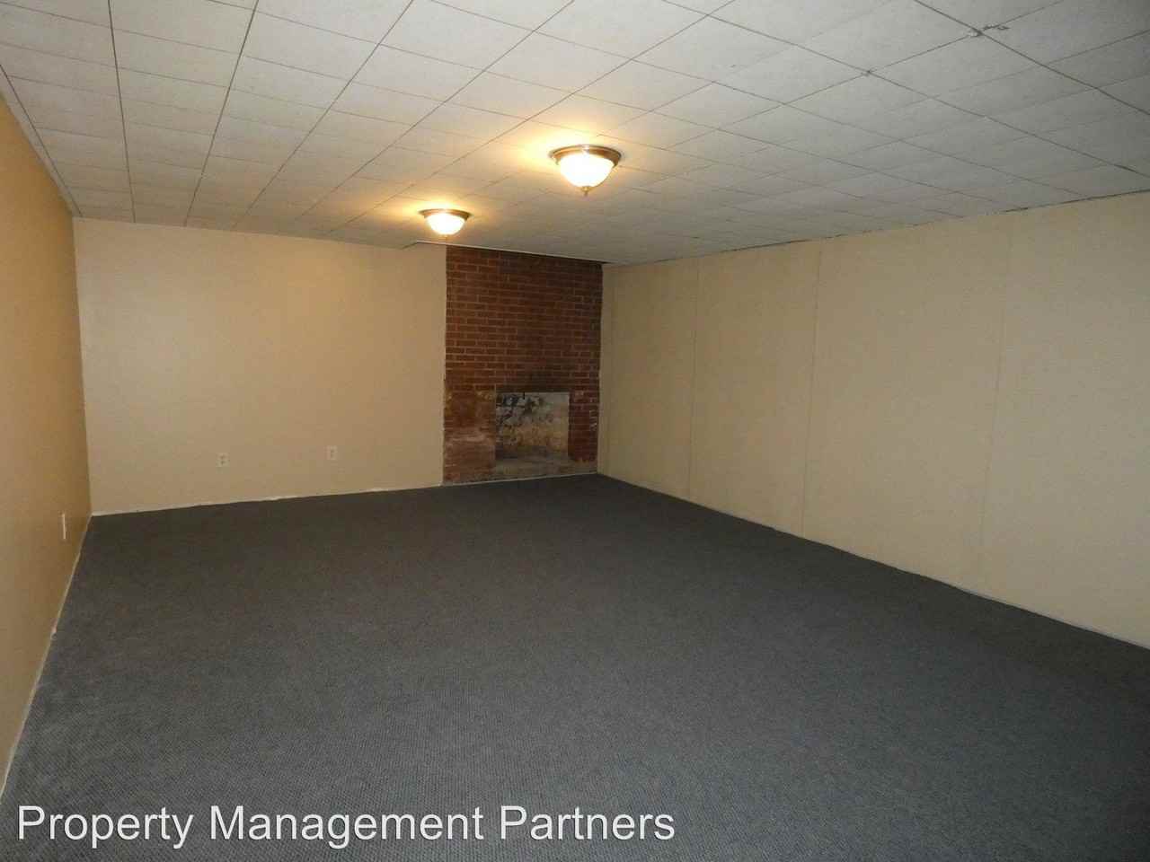 2814 N Vassar - Photo 3 of 10