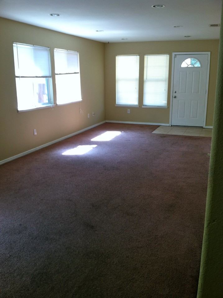 3433 43rd St - Photo 3 of 15