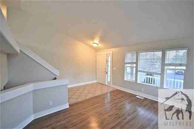 10912 S Poplar Brook Pl - Photo 3 of 40