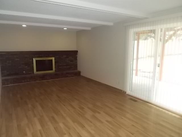 15104 Farnam Cir - Photo 3 of 11