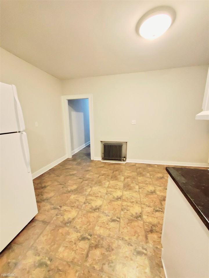Frederick St. - 2 Bedroom - Photo 2 of 8