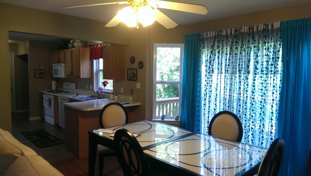 1321 Rockwood Forest Dr - Photo 3 of 15