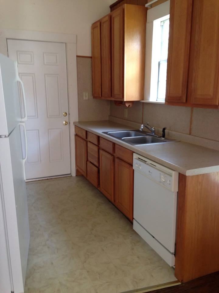 701 N Cypress St - Photo 3 of 7