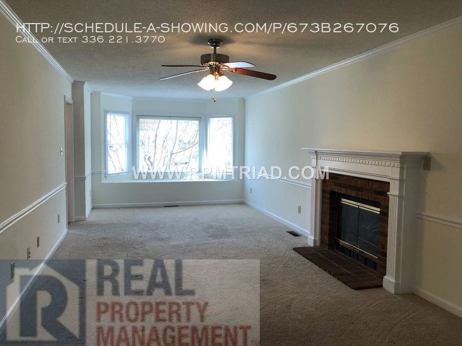 3221 Hickory Ridge Dr - Photo 3 of 38