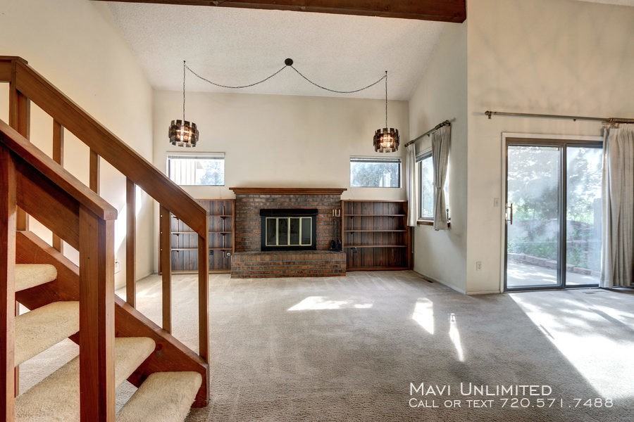 3821 Apache Ct. - Photo 2 of 11