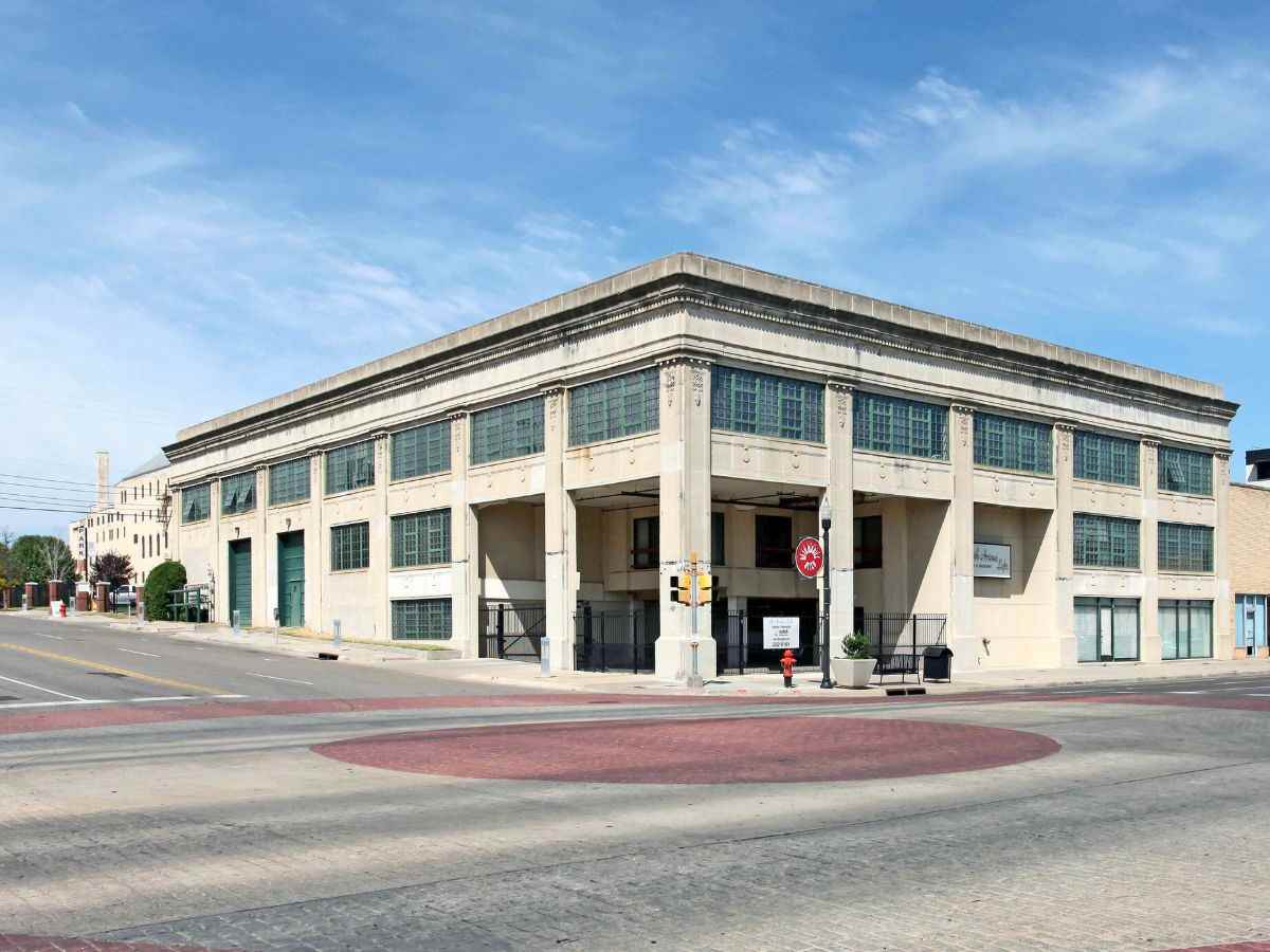 5th Avenue Lofts 601 North Broadway Avenue, Oklahoma City, OK 73102