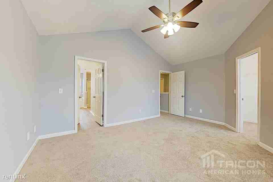 360 Springhaven Way - Photo 3 of 17