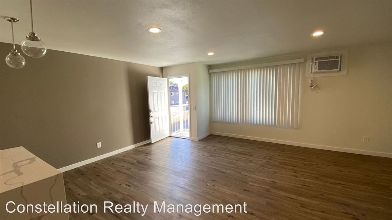 351 Lansing Circle - Photo 3 of 13