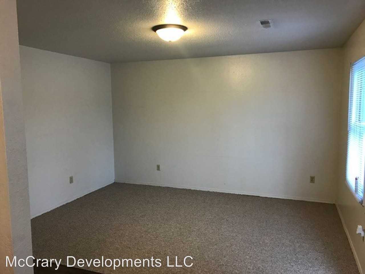 2200 Nichole Ln - Photo 3 of 5