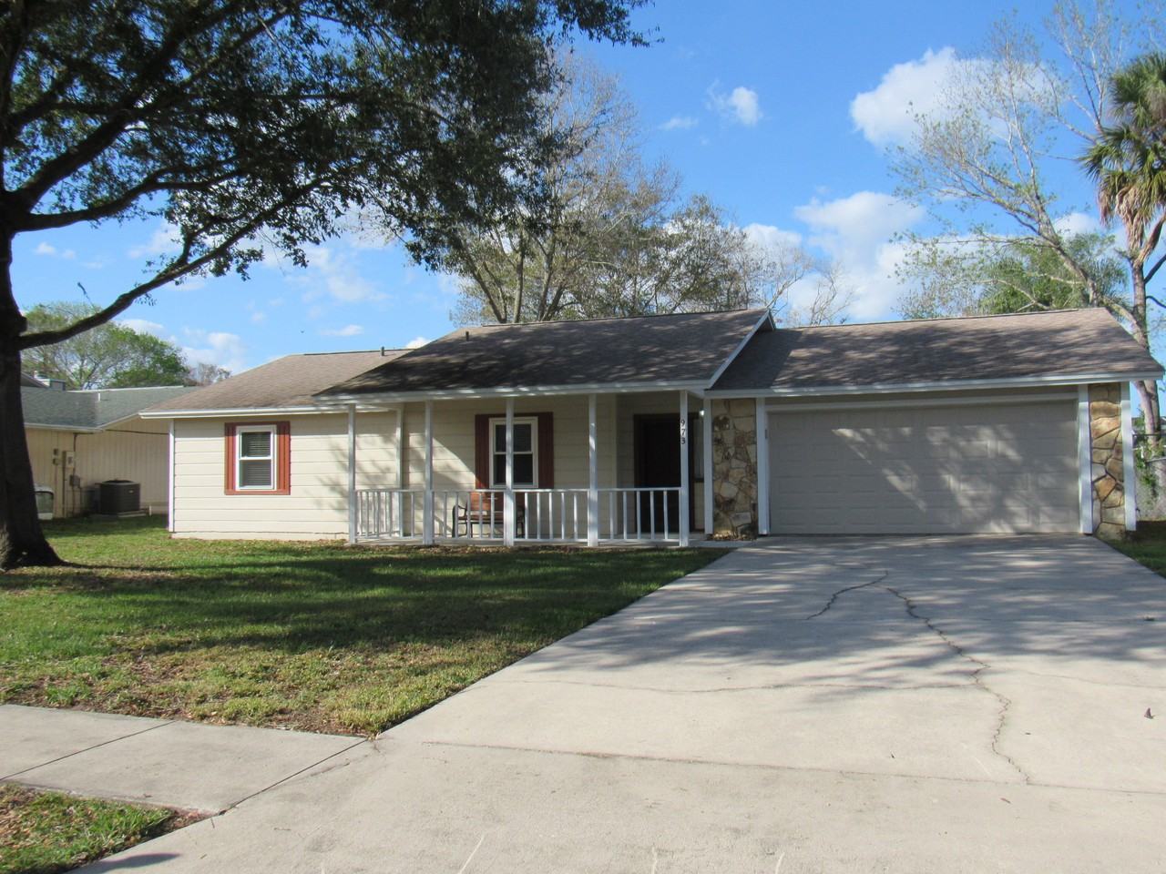973 Sand Crest Dr, Port Orange, FL 32127 3 Bedroom House for 1,700