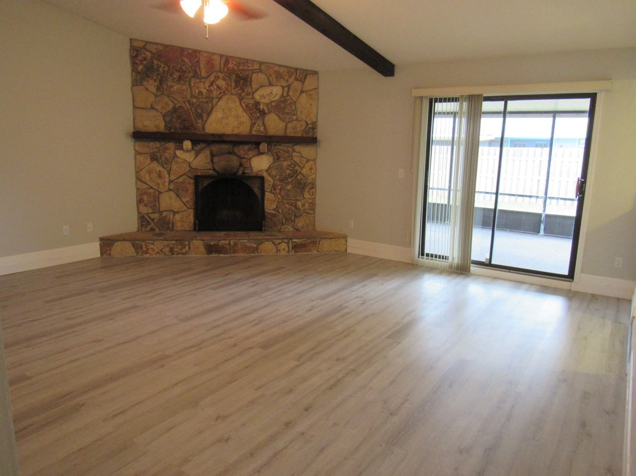 973 Sand Crest Dr - Photo 2 of 13