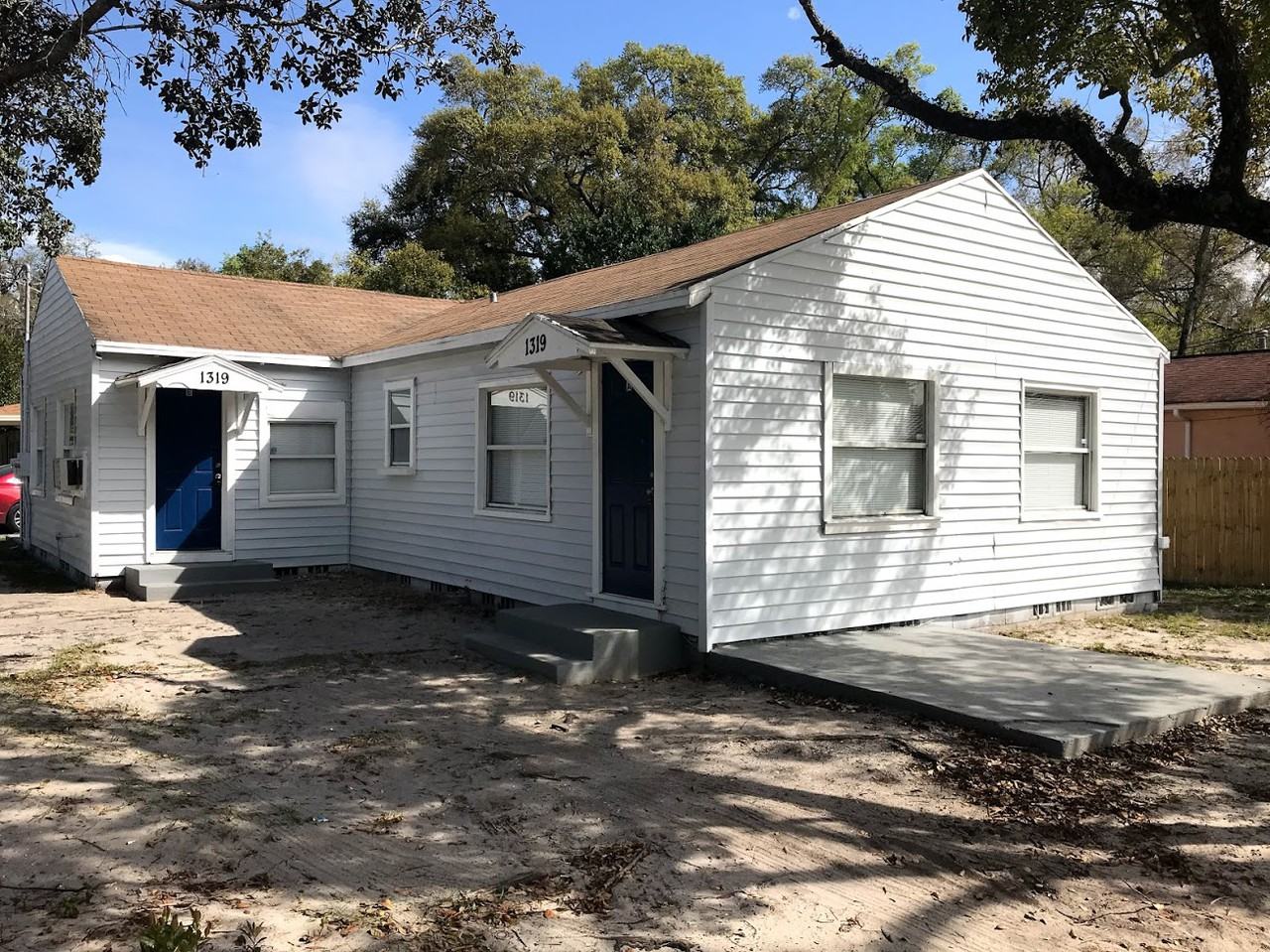1319 E Sitka St - Photo 2 of 6