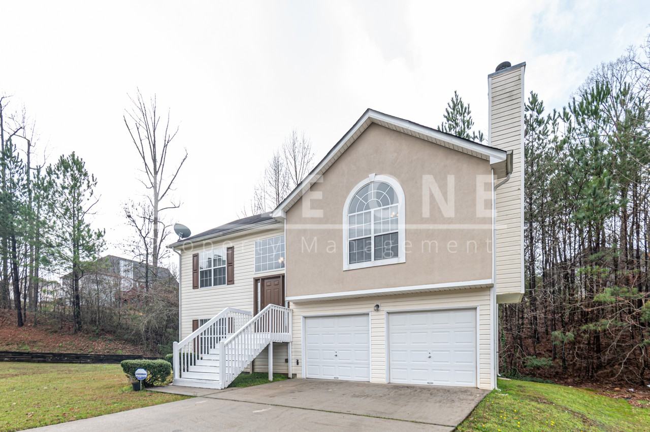 2447 Reeves Creek Rd - Photo 3 of 33