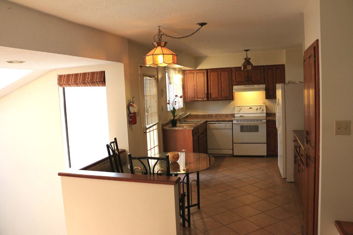 1572 Regan Ave - Photo 2 of 9