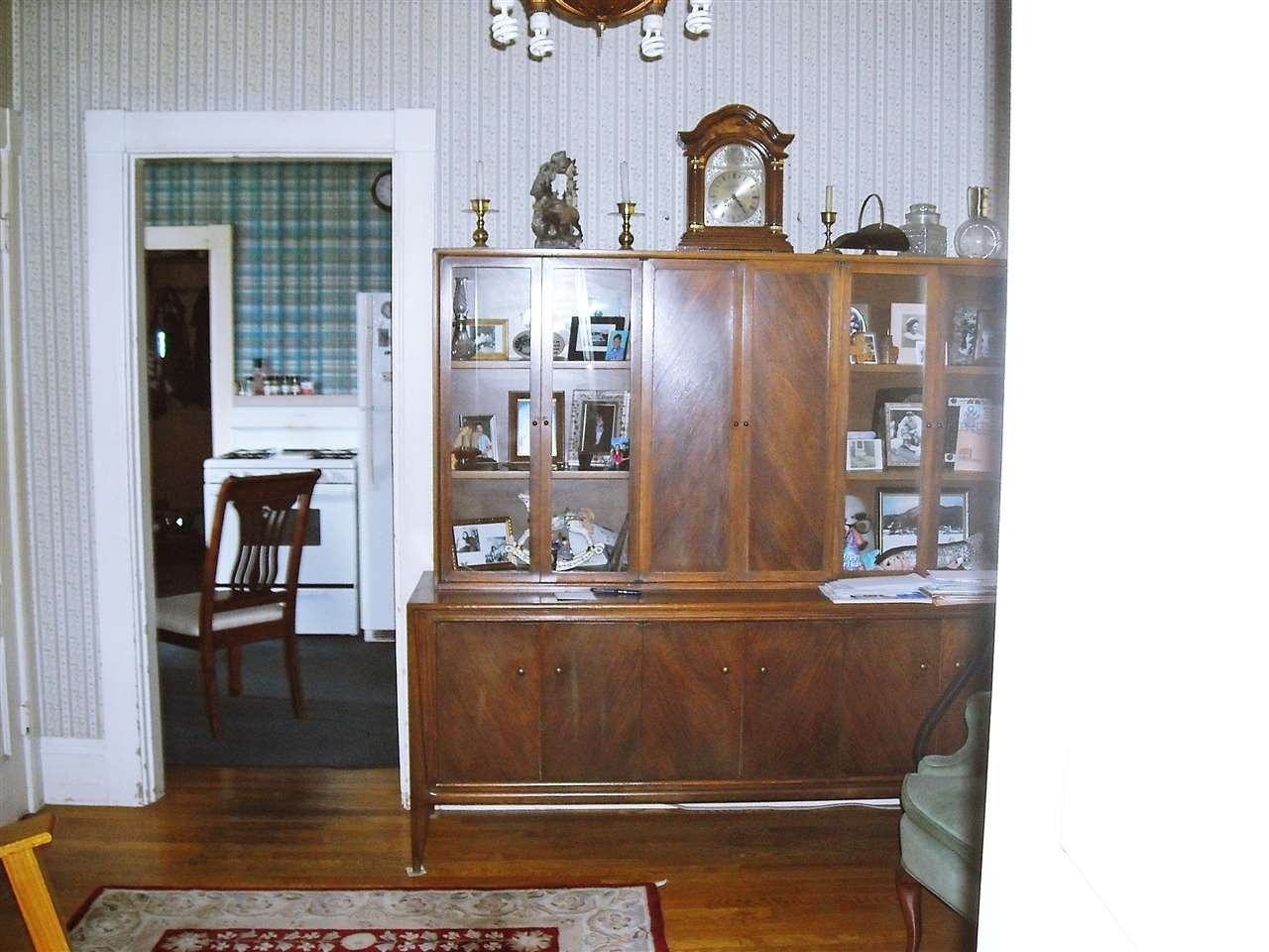 156 Curran Avenue - Photo 3 of 17