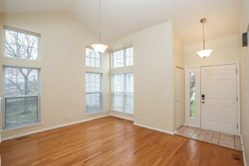 11 Longbow Ct - Photo 2 of 23