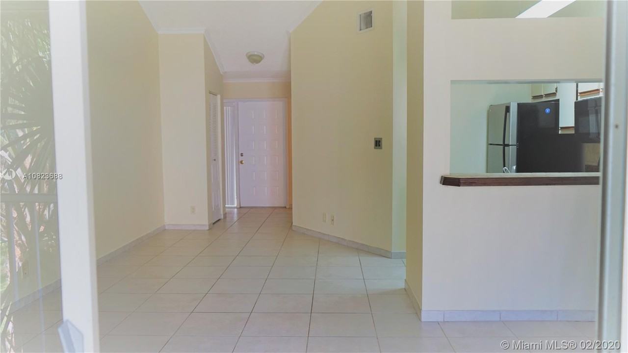 14043 Sw 91st Ter - Photo 2 of 13