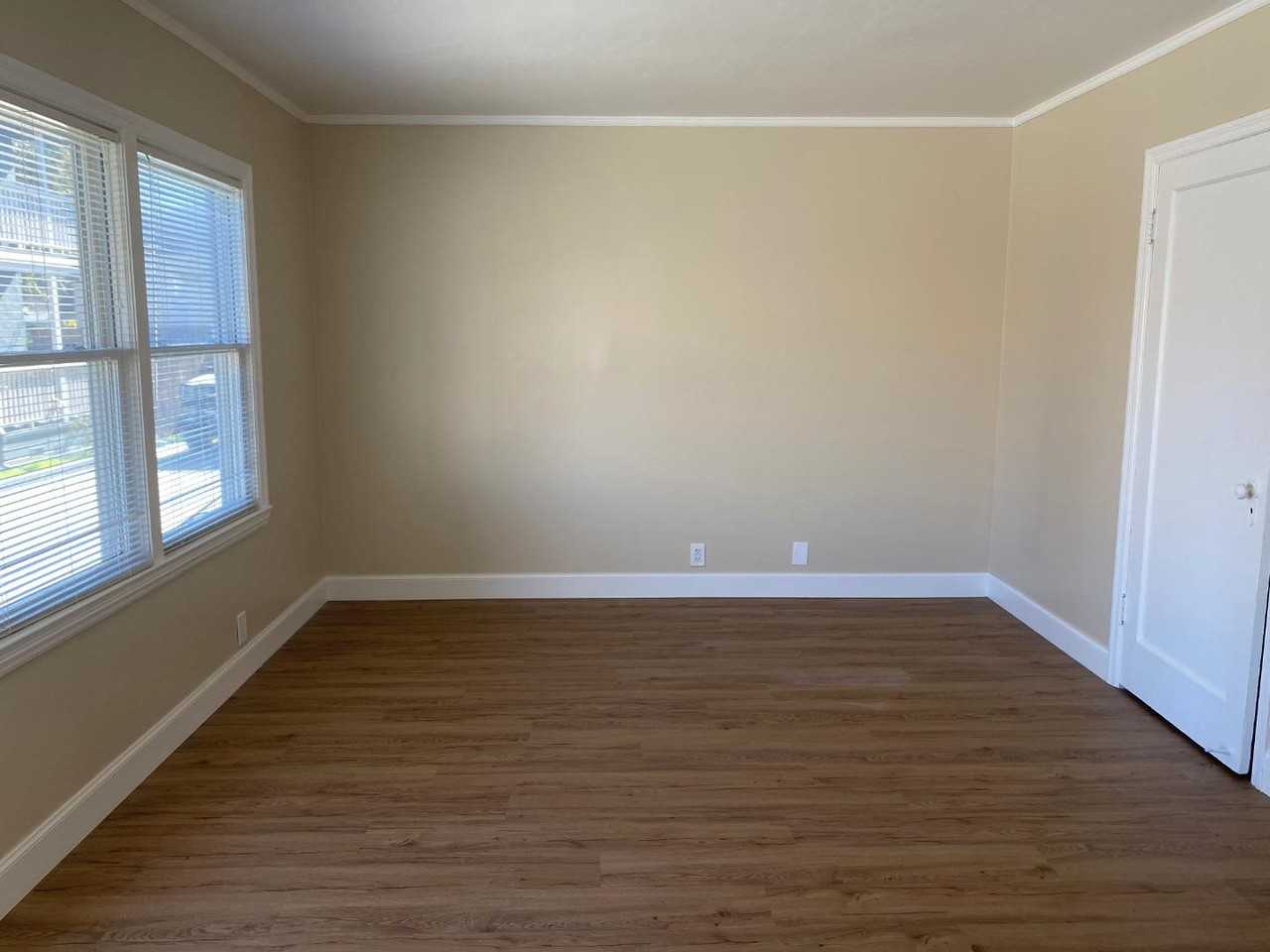 937 Rollins Rd 1 - Photo 2 of 6