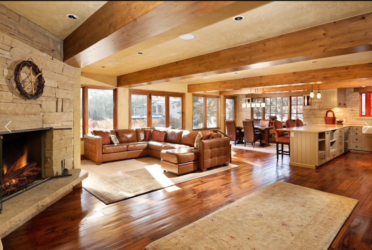 N Garmisch St & W Bleeker St