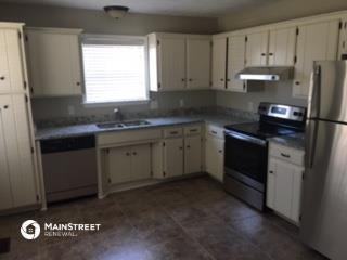 1921 Treeview Court - Photo 3 of 11