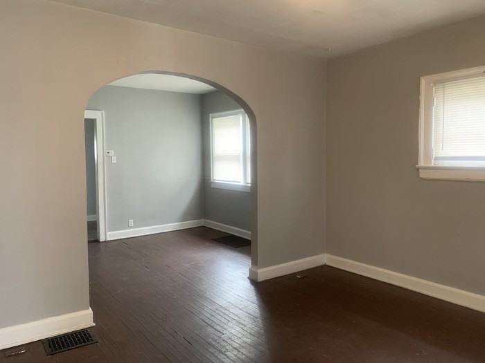 3609 East Vermont Street - Photo 3 of 6