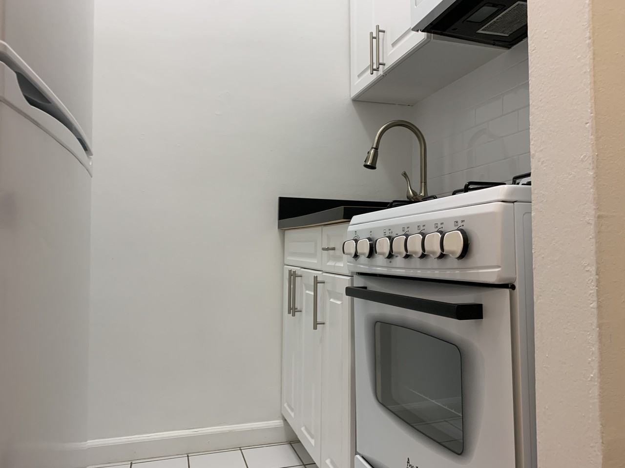 York Ave & E 89th St #1A - Photo 2 of 4