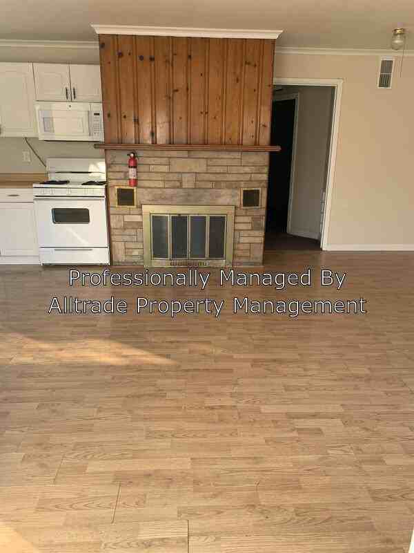 100 E. Madison St. - Photo 2 of 9