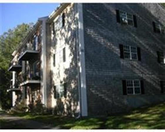 19 Chapel Hill Dr Apt 12-12 - Photo 2 of 9