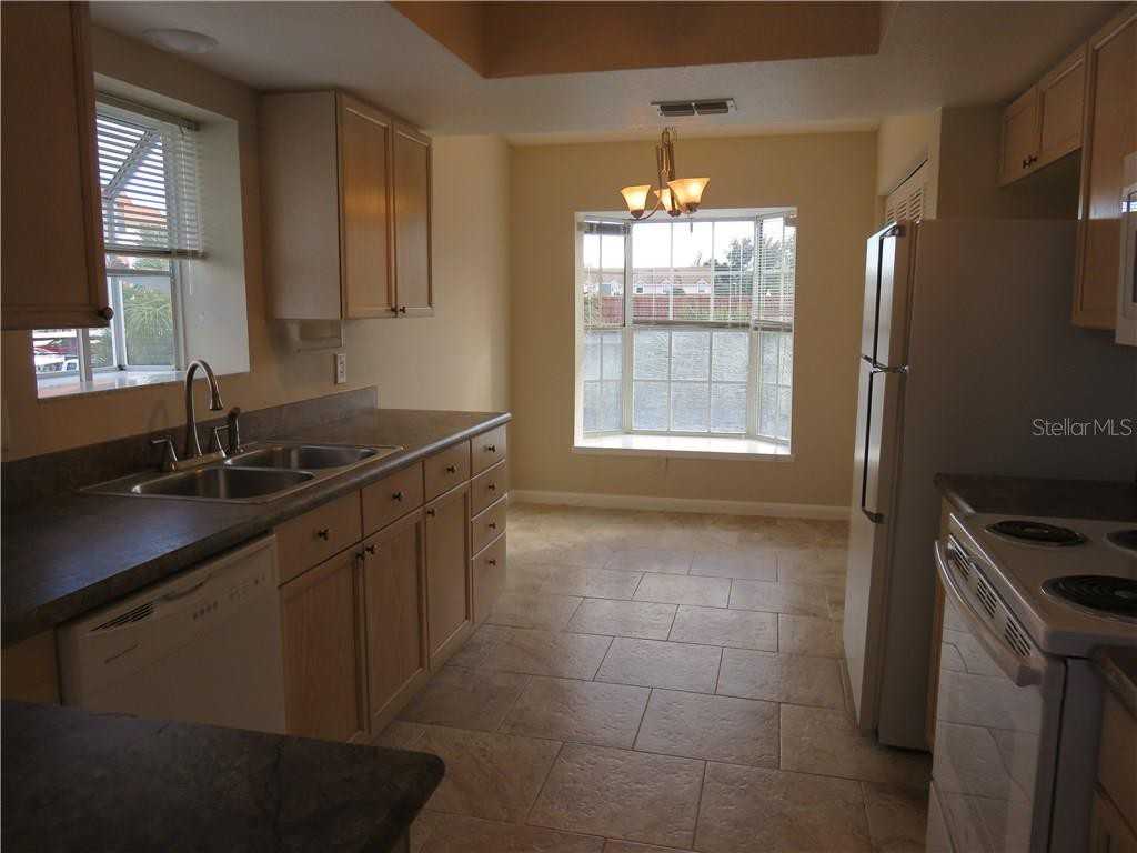 19717 Gulf Blvd - Photo 3 of 8