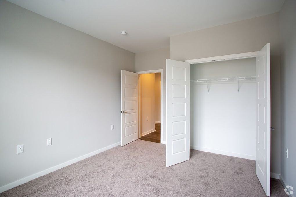 CRESSON HILL APARTMENTS - Photo 3 of 12