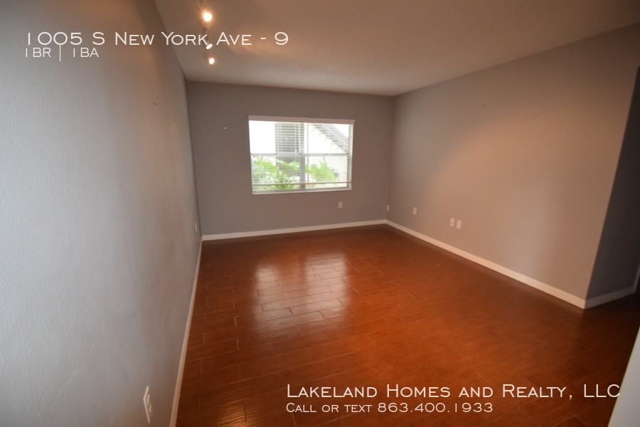 1005 S New York Ave #9