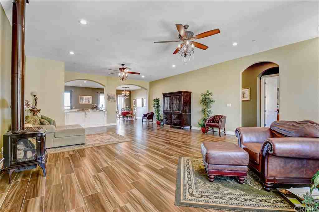 10044 Carol Drive - Photo 3 of 33